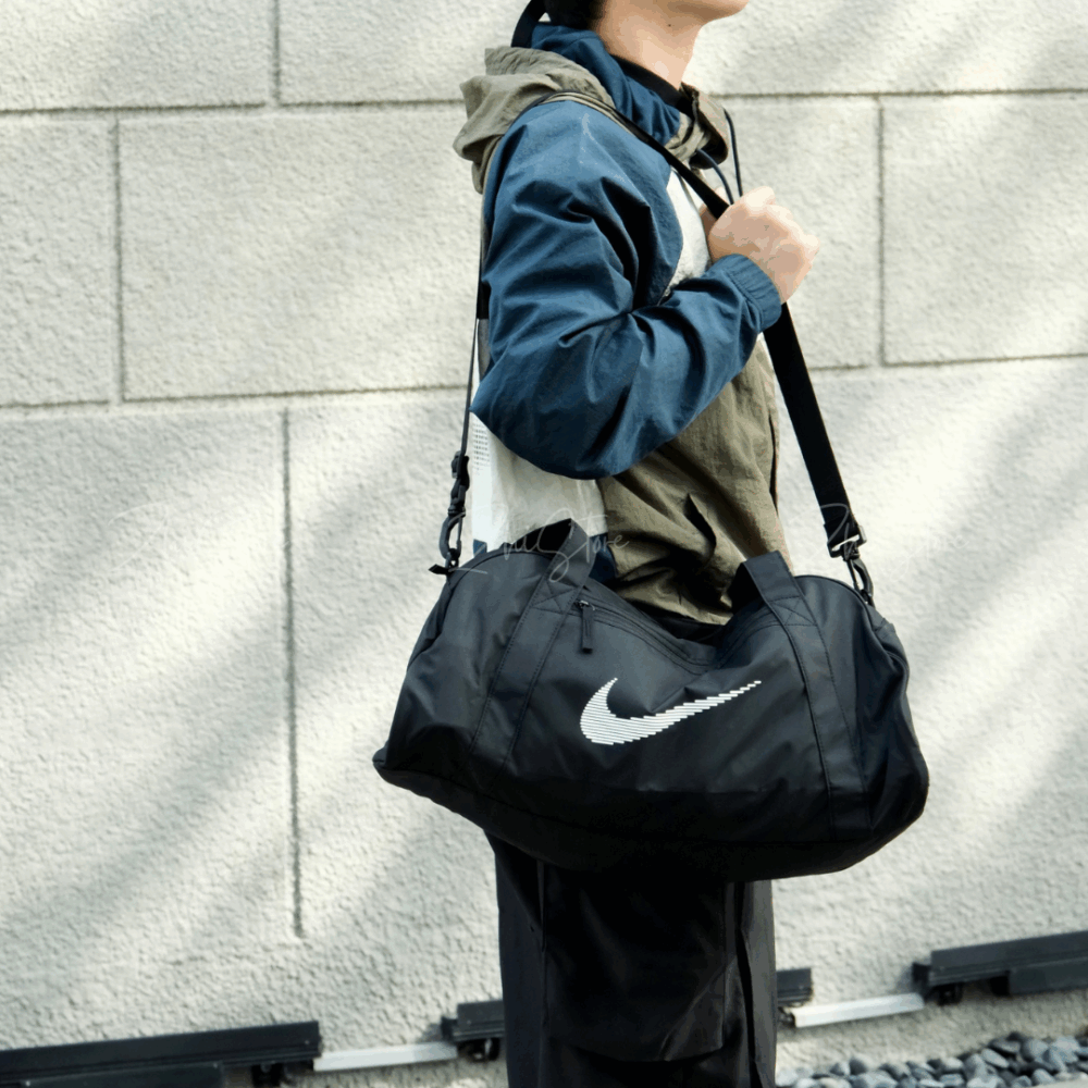 Nike Gym Duffel Bag 旅行袋 行李袋 手提包 健身包 黑色 反光 DB3258-010 DR6974-010