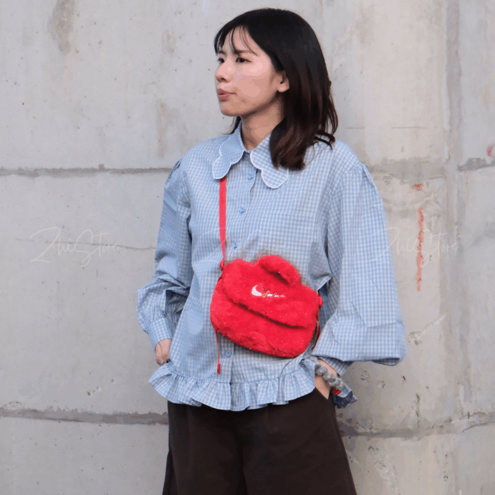 Nike Crossbody Bag 1公升 咬錢蛇 靈蛇迎新 迷你 金蔥 絨毛小包 側背包 手提包 小包 新年 紅色 HV6119-657