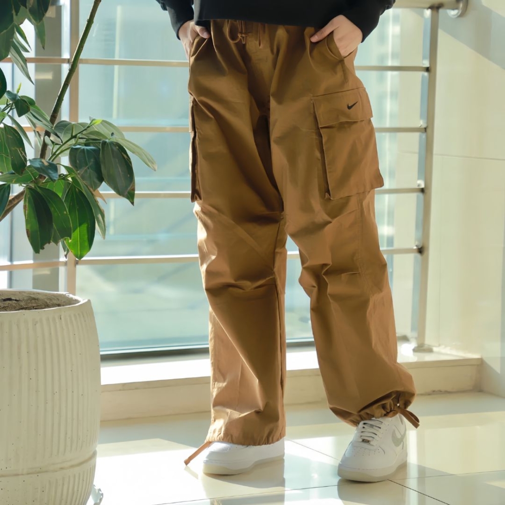 Nike NSW Mid-Rise Cargo 刺繡 Logo 中腰 抽繩 工裝長褲 褲子 工裝褲 棕褐色 FV7521-281