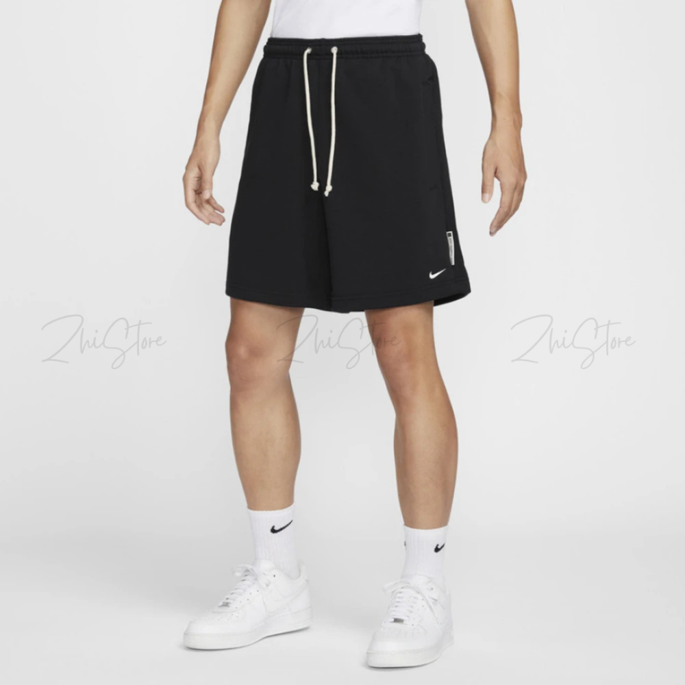 Nike Dri-FIT Standard Issue 刺繡Logo 休閒棉短褲 運動短褲 休閒短褲 拉鍊口袋 黑色 DQ5713-010