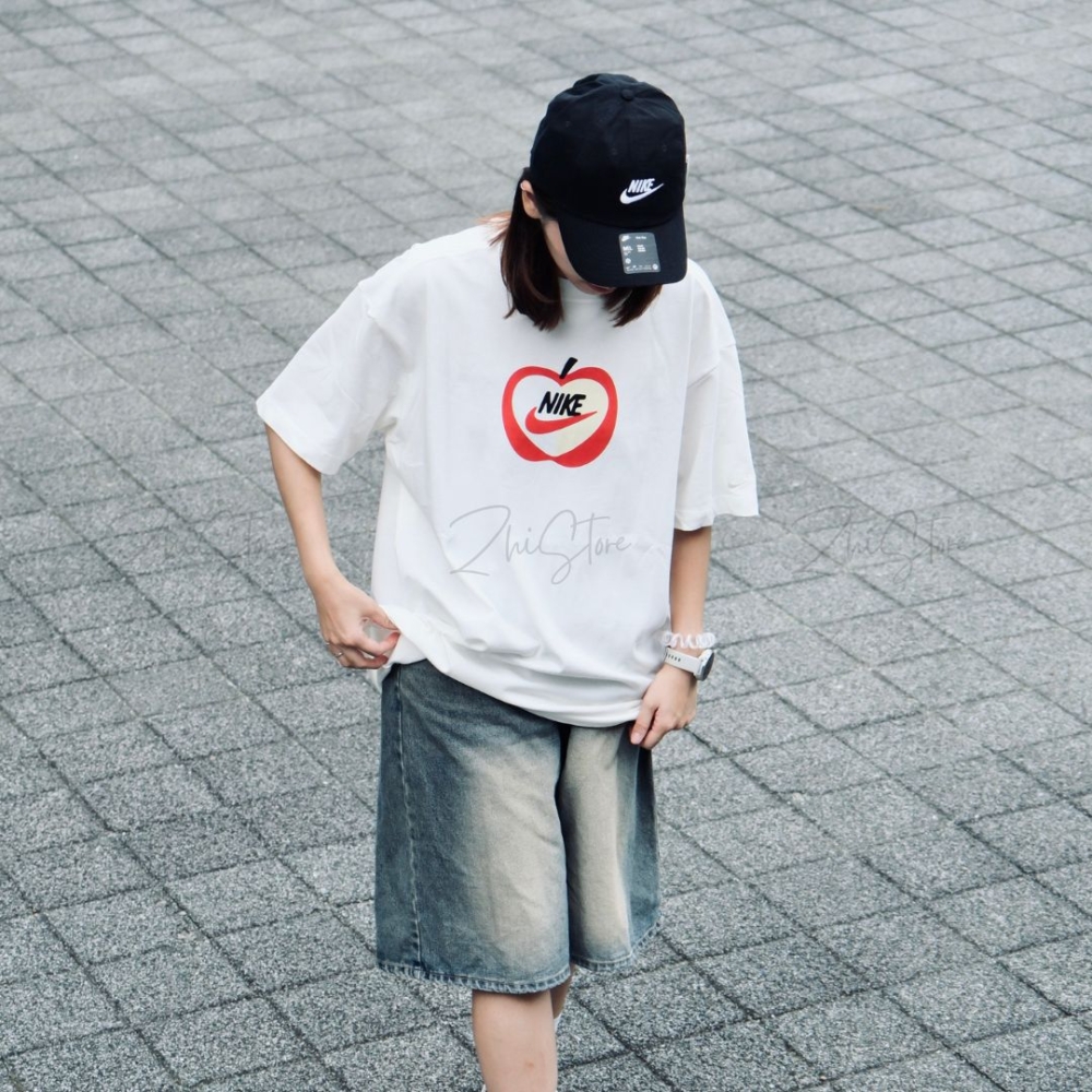 Nike NSW 蘋果 情人節 愛心 寬鬆 短袖 T-shirt 圖T T恤 奶油白 IB5577-133