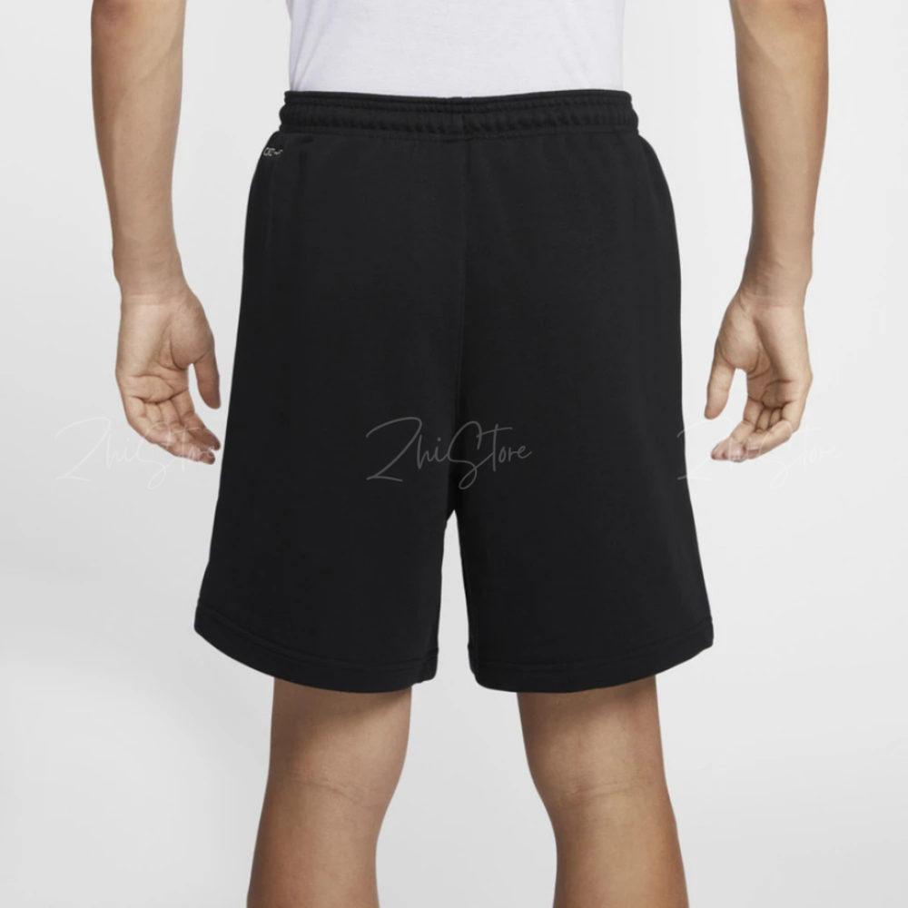 Nike Dri-FIT Standard Issue 刺繡Logo 休閒棉短褲 運動短褲 休閒短褲 拉鍊口袋 黑色 DQ5713-010