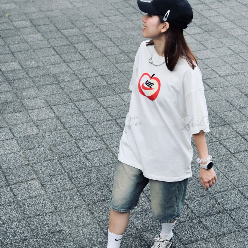 Nike NSW 蘋果 情人節 愛心 寬鬆 短袖 T-shirt 圖T T恤 奶油白 IB5577-133