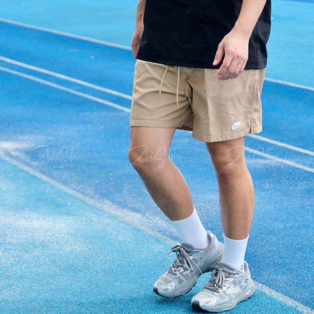 Nike Club Flow Short 休閒短褲 刺繡Logo 膝上短褲 運動短褲 健身短褲 海灘褲 黑色 卡其色 FN3308-010 FN3308-297