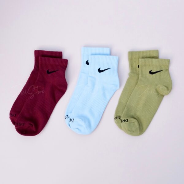 Nike Plus【3雙一組】薄款 中筒襪 襪子 休閒襪 橄欖綠 水藍色 酒紅色 SX6893-928