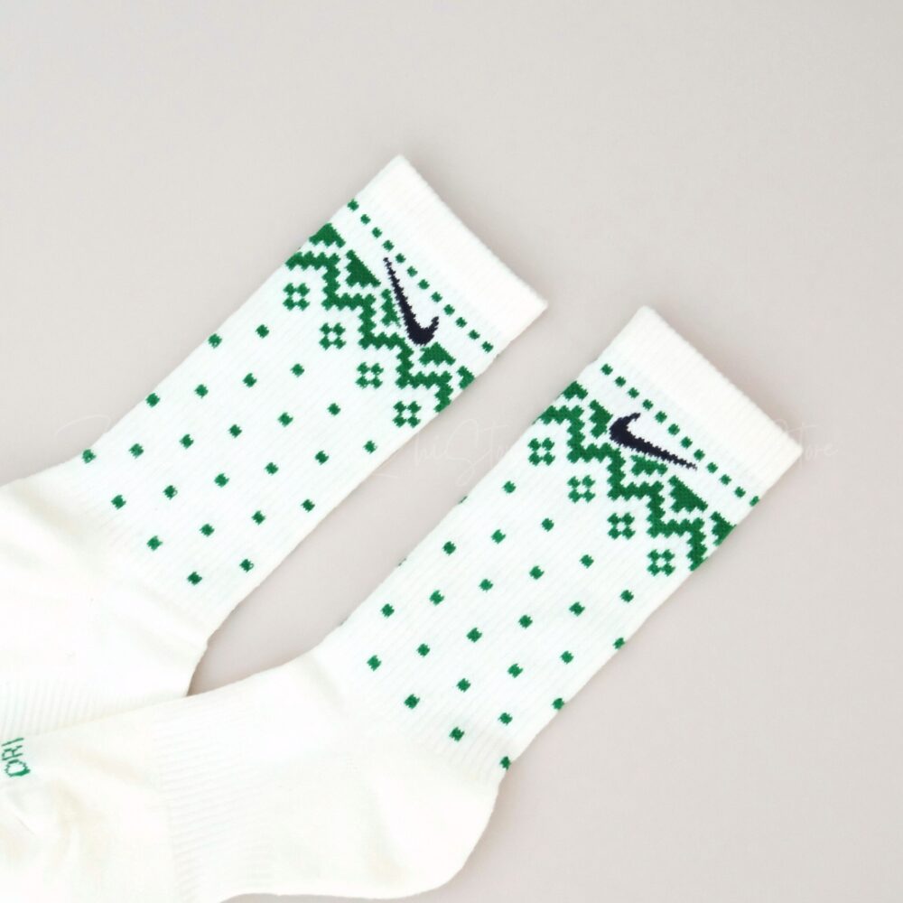 6 Nike Plus【2雙】奶茶色 綠色 長襪 襪子 聖誕節 耶誕節 HV6939-902 HV6939-901