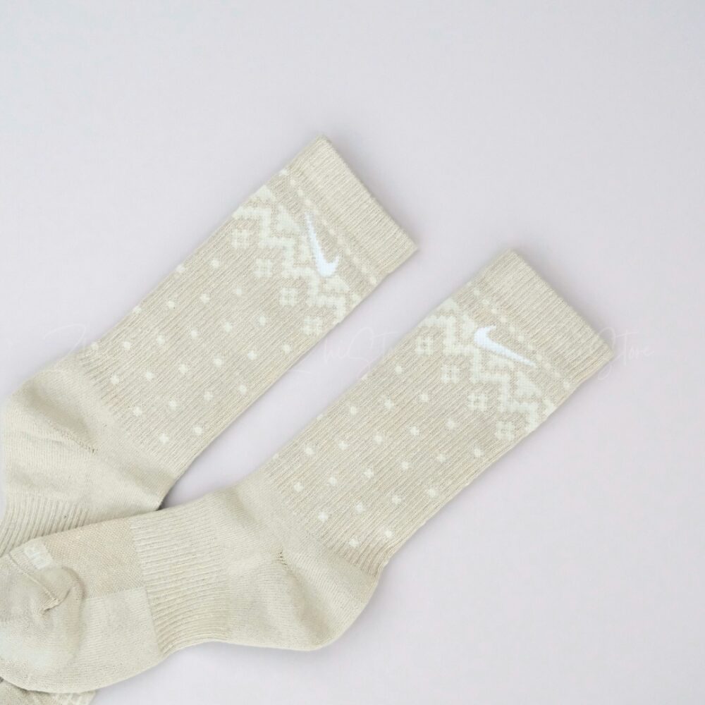 8 Nike Plus【2雙】奶茶色 綠色 長襪 襪子 聖誕節 耶誕節 HV6939-902 HV6939-901