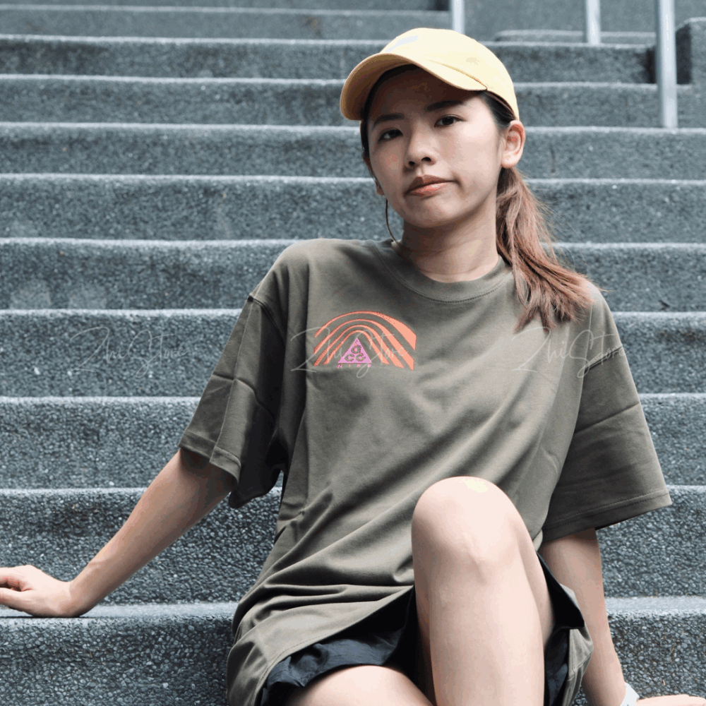6 【零碼XS號】Nike ACG Logo 大Logo印花圖T 美版 短袖上衣 T-shirt 卡其綠色 CT4168-325