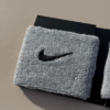 Nike Swoosh 止汗護腕 吸汗護腕 腕帶 排汗 運動 健身 打球 灰色 AC2286051