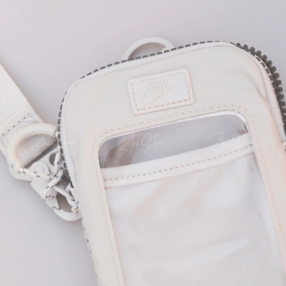 Nike Tech Statement 可觸控式 手機斜背包 手機包 手機袋 小包 斜背包 側背包 米白 HQ6938-167