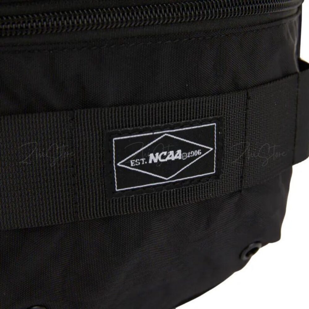 NCAA 防潑水 工裝隨身包 側背包 斜背包 黑色 卡其 包包 男包 女包 小包 74251712