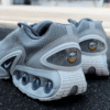 13 【福利品出清|售出不退換】Nike Air Max Dn 'Limestone' 灰色 復古 氣墊 低筒 運動鞋 休閒鞋 DV3337-014