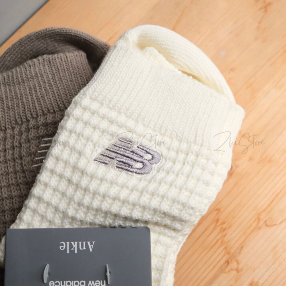 New Balance【2雙一組】華夫格 刺繡 長襪 大地色 襪子 LAS51162